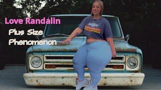 Randalin Niedosmialek The Journey of a Plus Size Model