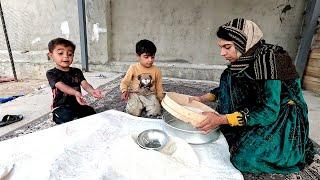 A nomadic woman's prayer to God. Tayyaba and the fear of losing her child