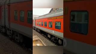 Habibi Song X Indian Railways Rajdhani Express | LHB Coaches | Rail Fan Edit | Samriddh Saxena