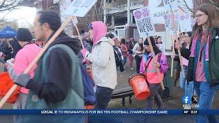 Oregon State graduate employees picket outside of game