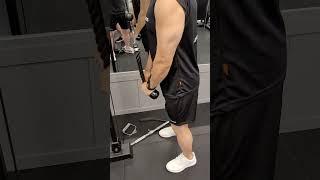 헬스남의 삼두운동 #shorts
