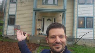 Take a tour of 1508 SE Lane Ave