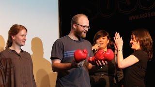 'Was Autounfälle mit Teilchenphysik zu tun haben' - Marc Wenskat beim #42 Science Slam Berlin