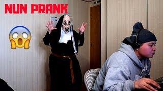 " THE NUN " Scare prank on Nette