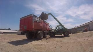 [GoPrO] Transports ,Chargement ,Curages des poulailler 2k17 100% massey ferguson