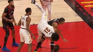 Scottie Barnes literally flipped Jarrett Allen like it was MMA 