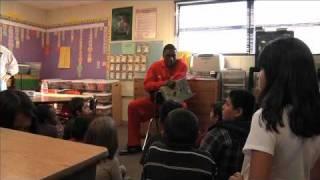 Lobo Men's Basketball reads to kids