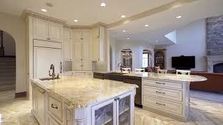 Global Luxury | 533 Macleod Dr