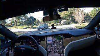 Tesla FSD Full Self Driving saves me from near accident!