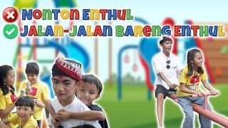 ENTHUL DAN KANZA MAIN DI PLAYGROUND | ENTHUL KASIH BUNGA MAWAR KE KANZA DAN ES CREAM | gwsm | enthul