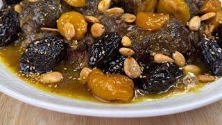 RECETTE RAMADAN 2024  TAJINE DE VIANDE AUX PRUNEAUX, ABRICOTS SECS ET AMANDES GRILLÉES