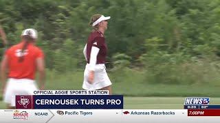 Texas A&M golfer Adela Cernousek to turn pro