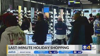 Central Indiana malls packed with last-minute holiday shopping