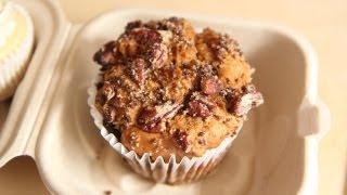 Dulce Vegan's Sweet Potato Streusel Muffin Review