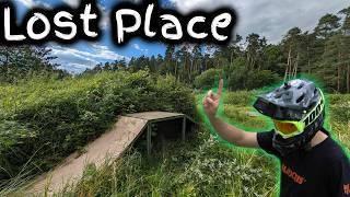 Verlassener Skatepark im Wald?