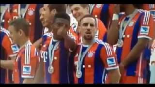 Funny:David Alaba with the old school prank on Ribery.