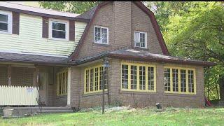 Home in Youngstown neighborhood disturbing residents, making them feel unsafe