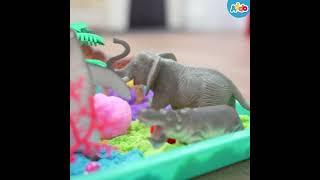 Create a sensory tray with Addo!