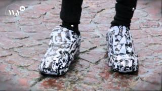 Streetstyle Paris, Zelig - pull oversize et baskets graphiques