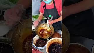 开在旧厂区的凉拌猪耳朵，香辣爽口满满的年代感 #路边摊美味