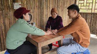 Thuan and Dung's family is happy together after going through many storms.