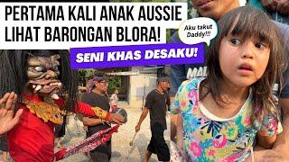 Reaksi Anak Bule Australia Pertama Kali Lihat Barongan Di Desa Yang Masih Tradisional