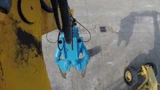 Crusher VTN PD19 on a JCB JS 235 HD