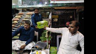 LAHORIYE DEWANAY IS K || Mithai K Shoqeen Ab Dhoka Na Khayen || Delicious Sweets || Rafiq Sweets