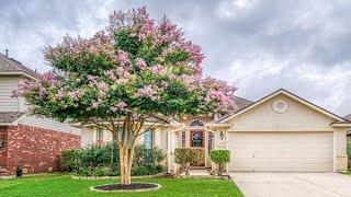 24415 Buck Crk, San Antonio, TX Presented by Victor Viniegra.