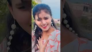 dhak dhak dharakta #love #song #hindisong #bollywood #bollywoodsongs