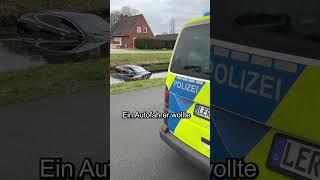 Unfall in Ostrhauderfehn: Auto landete im Kanal