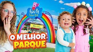 BELLA E LUCCA BRINCAM  NO PARQUE DA PEPPA PIG - FAMÍLIA BELLA E LUCCA SHOW