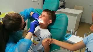 La dentist