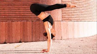 ALWAYS ON MY HANDS | Amazing handstands!