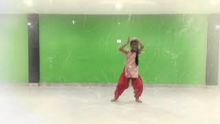 Gajban pani le chali. Dance by Kritika Saini and choreography by Shashank Agarwal