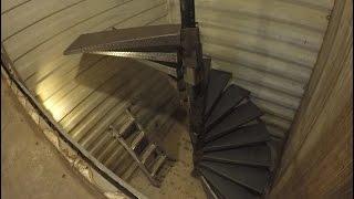 How to build a spiral stair case