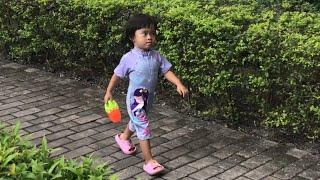 Ngoc and Selena play and swim together in pool. Baby swimming 24-08-2023-1.