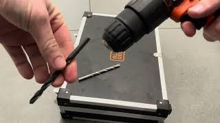 How to Change Bits on a Black & Decker Drill