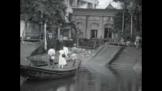 In 1913 Visitors Visit Kalighat Temple Via River Road