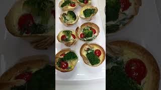 Корзинки из лаваша с брокколи и красной рыбой
