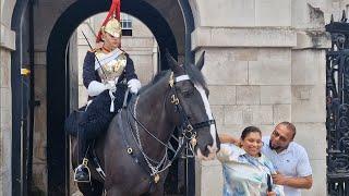 Heart warming moment ️ kings guard moves his horse  for blind girl to stroke #thekingsguard