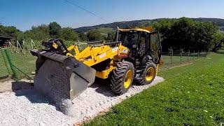 JCB 4CX backhoe Making a Narrow Road On A Hill