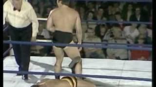 World Of Sport - Sammy Lee (Tiger Mask) vs Jim Breaks pt.1