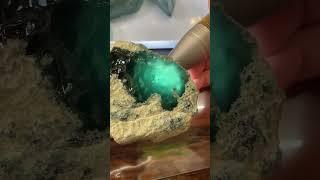 缅甸翡翠改口片料特色料 神波翡翠原石 #翡翠 #翡翠直播 #缅甸翡翠 #珠宝 #镶嵌 #危地马拉翡翠 #手镯 #翡翠手镯 #帝王绿