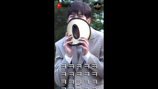 RoWoon is on his way to Music Bank. Funny fanboys.