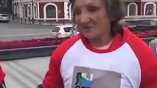 - А за что вы поддерживаете Фургала!?  -  Мы не поддерживаем, нам просто дали футболки...