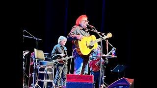 Front row of Don McLean performing his smash hit "Vincent" (Starry, Starry Night) in Honolulu 12/24