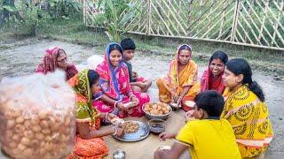 পরীর অন্নপ্রাশনের এক বস্তা ফুচকা বেশি হয়েছে তাই সবাইমিলে আজ খেয়ে নিলাম