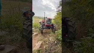 Mahindra 4wd tractor #shorts #trending #tractor