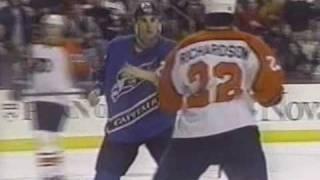 Craig Berube vs Luke Richardson Dec 5, 1998